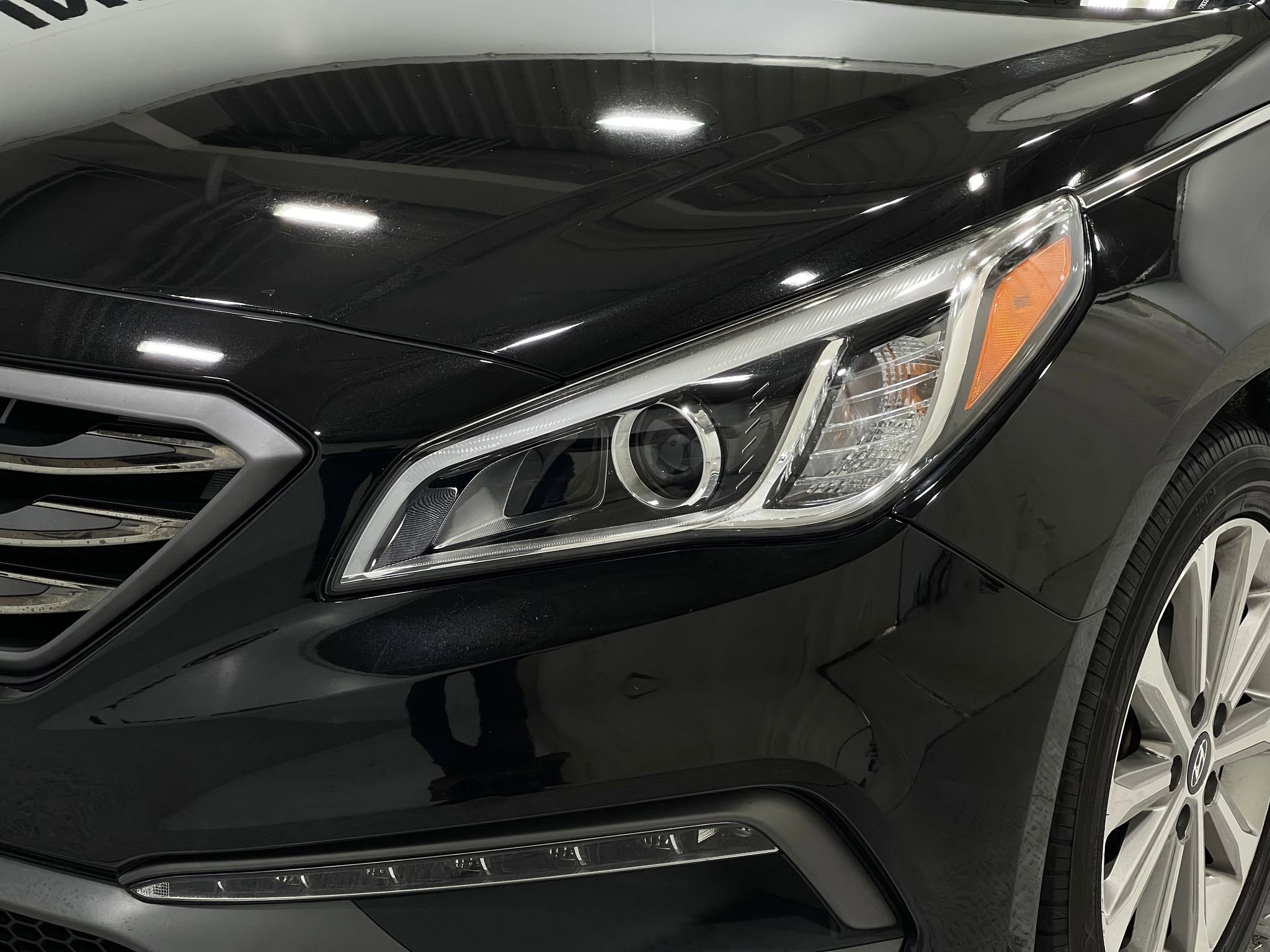 Used 2017 Hyundai Sonata Limited w/ Tech Package 03 image 33