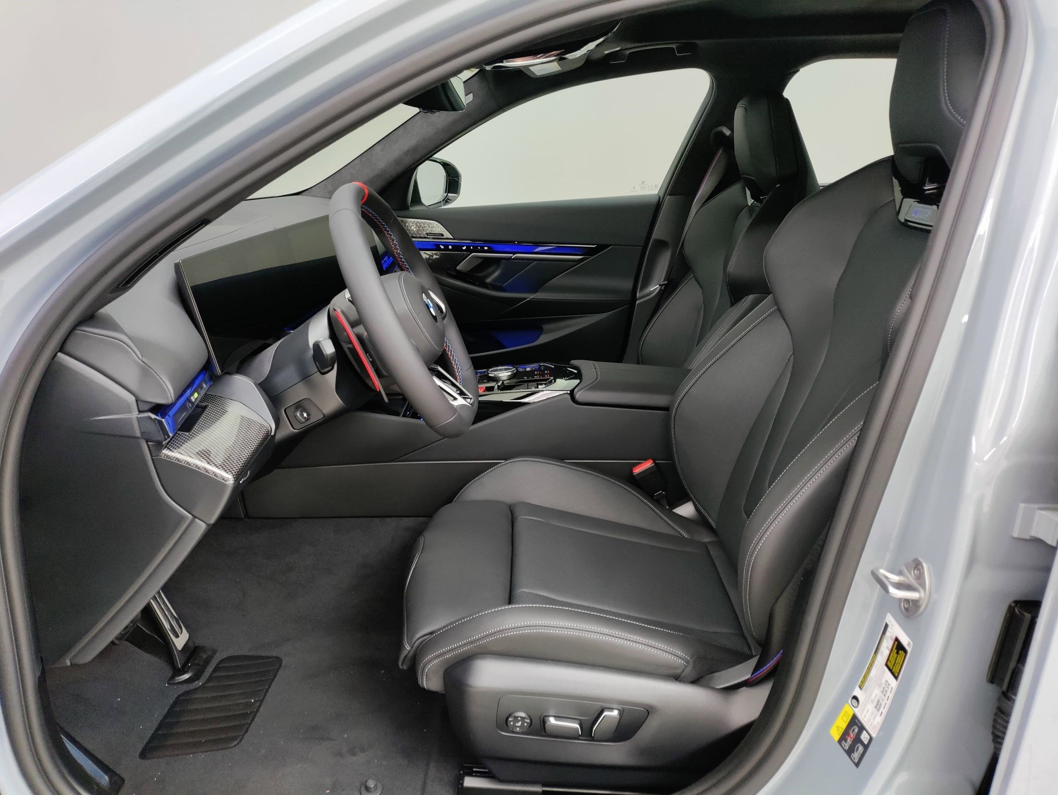 New 2026 BMW M5 w/ Carbon Package image 12