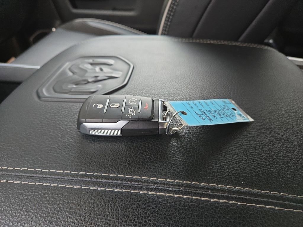 Used 2025 RAM 2500 Laramie image 29