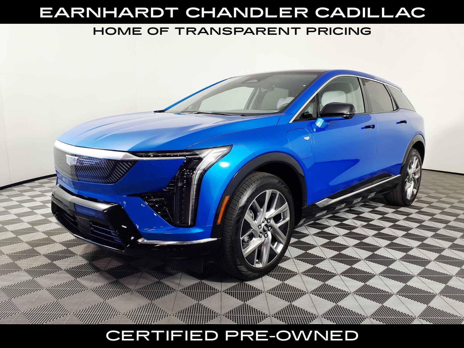 Certified 2025 Cadillac Optiq Luxury 2 AWD/4WD image 1