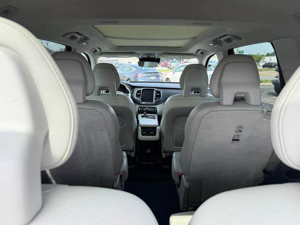 Used 2020 Volvo XC90 T6 Momentum AWD/4WD image 24