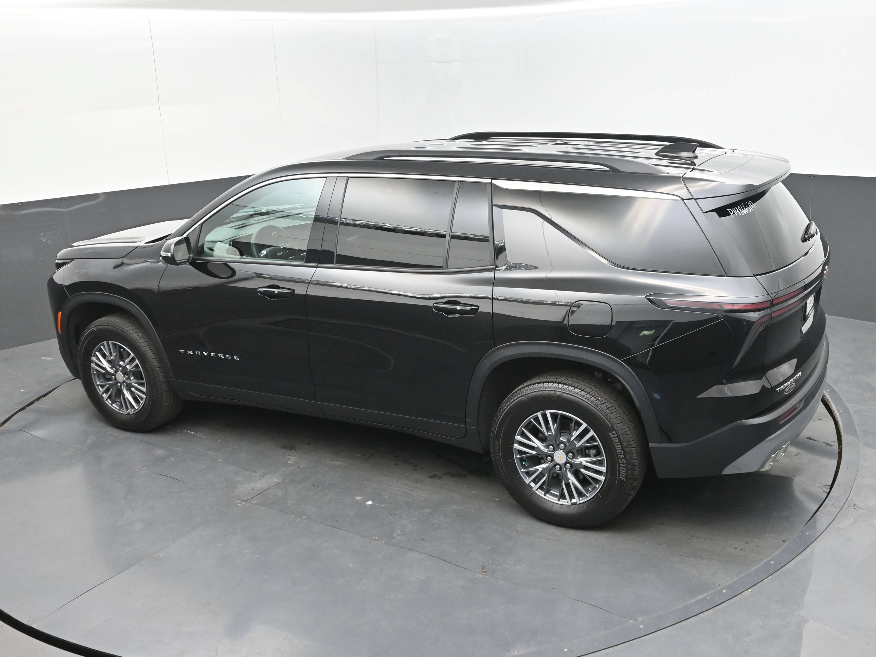 Certified 2026 Chevrolet Traverse LT FWD image 46