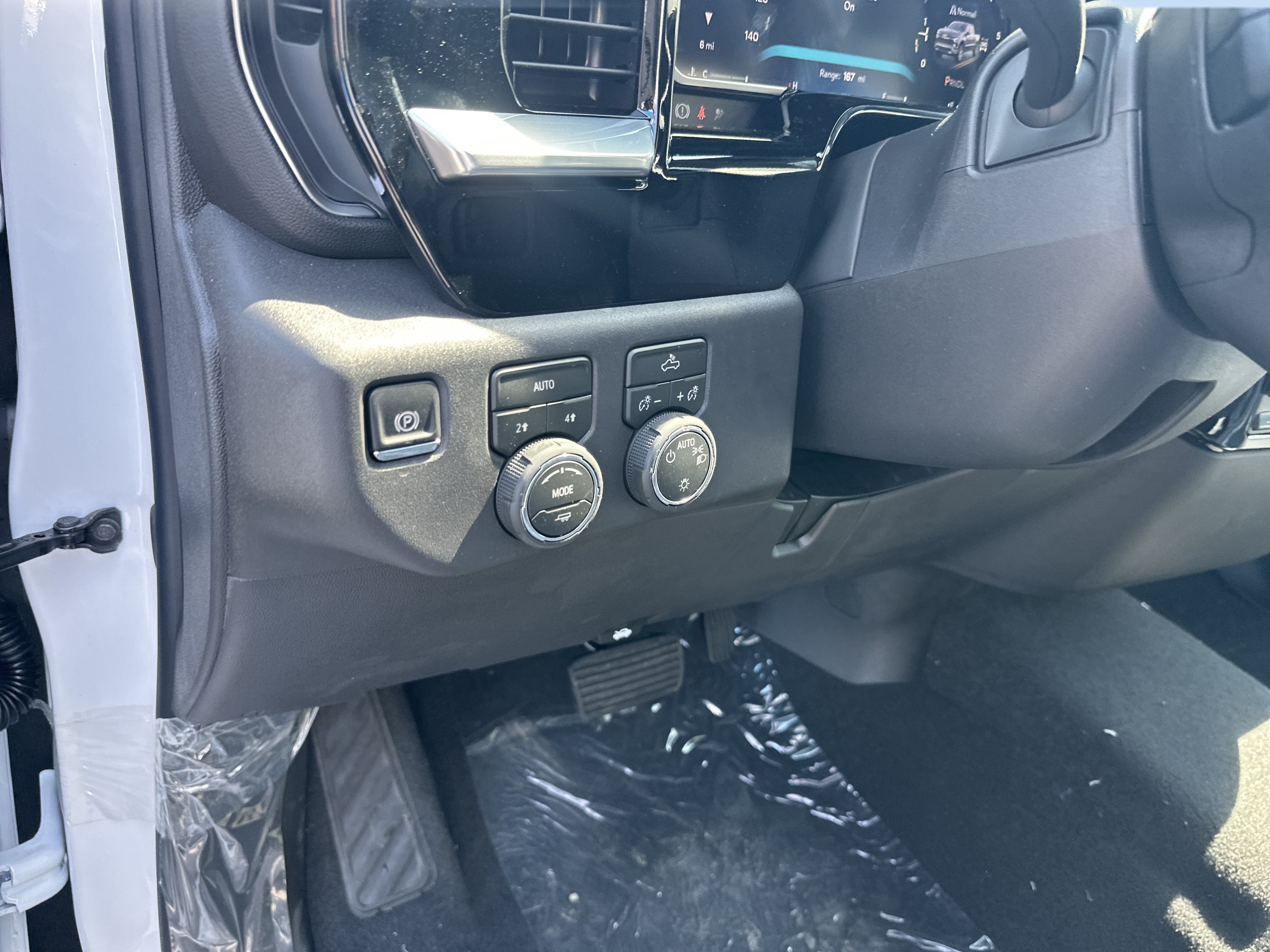 New 2026 Chevrolet Silverado 1500 LT AWD/4WD image 11