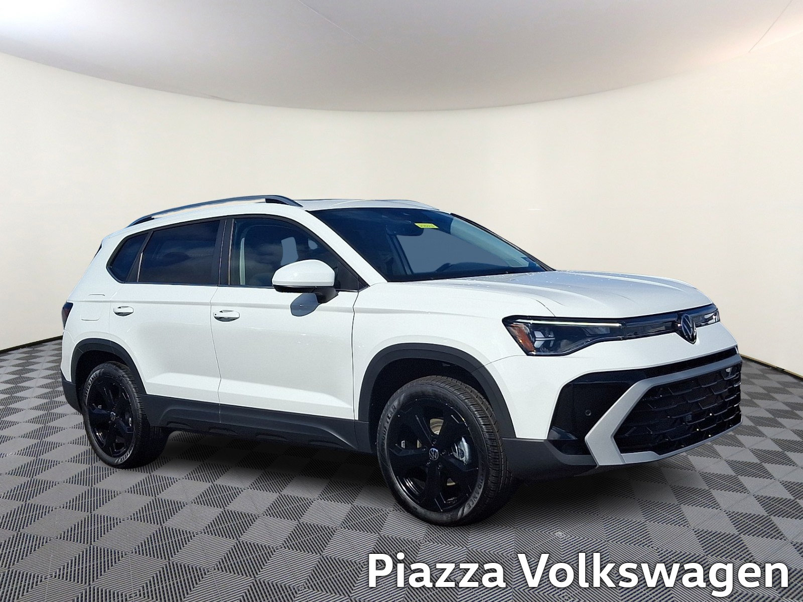 New 2027 Volkswagen Taos SEL AWD/4WD image 1