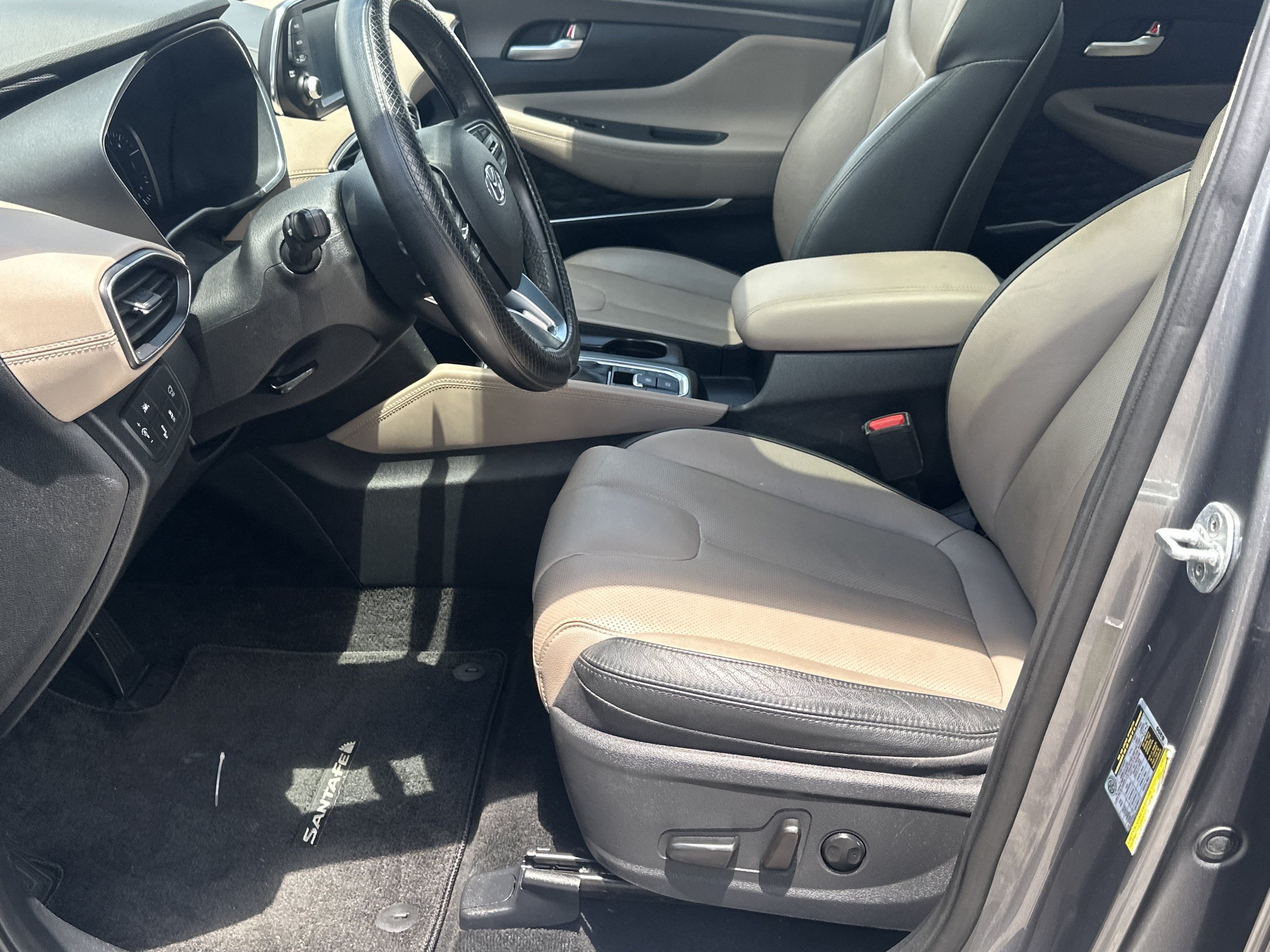 Used 2019 Hyundai Santa Fe Limited FWD image 9