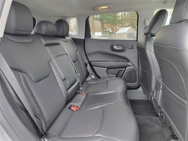 Certified 2018 Jeep Compass Latitude image 23