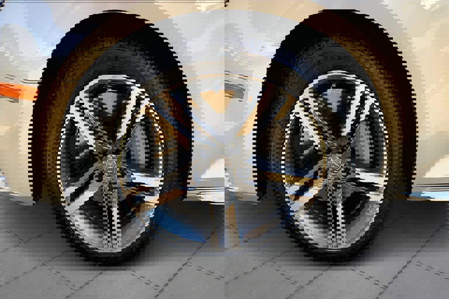 Used 2017 Audi A4 2.0T Premium Plus w/ Premium Plus Package image 10