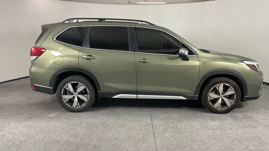 Used 2020 Subaru Forester Touring AWD/4WD image 2