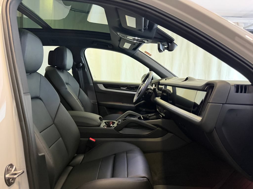 New 2026 Porsche Cayenne S AWD/4WD image 16