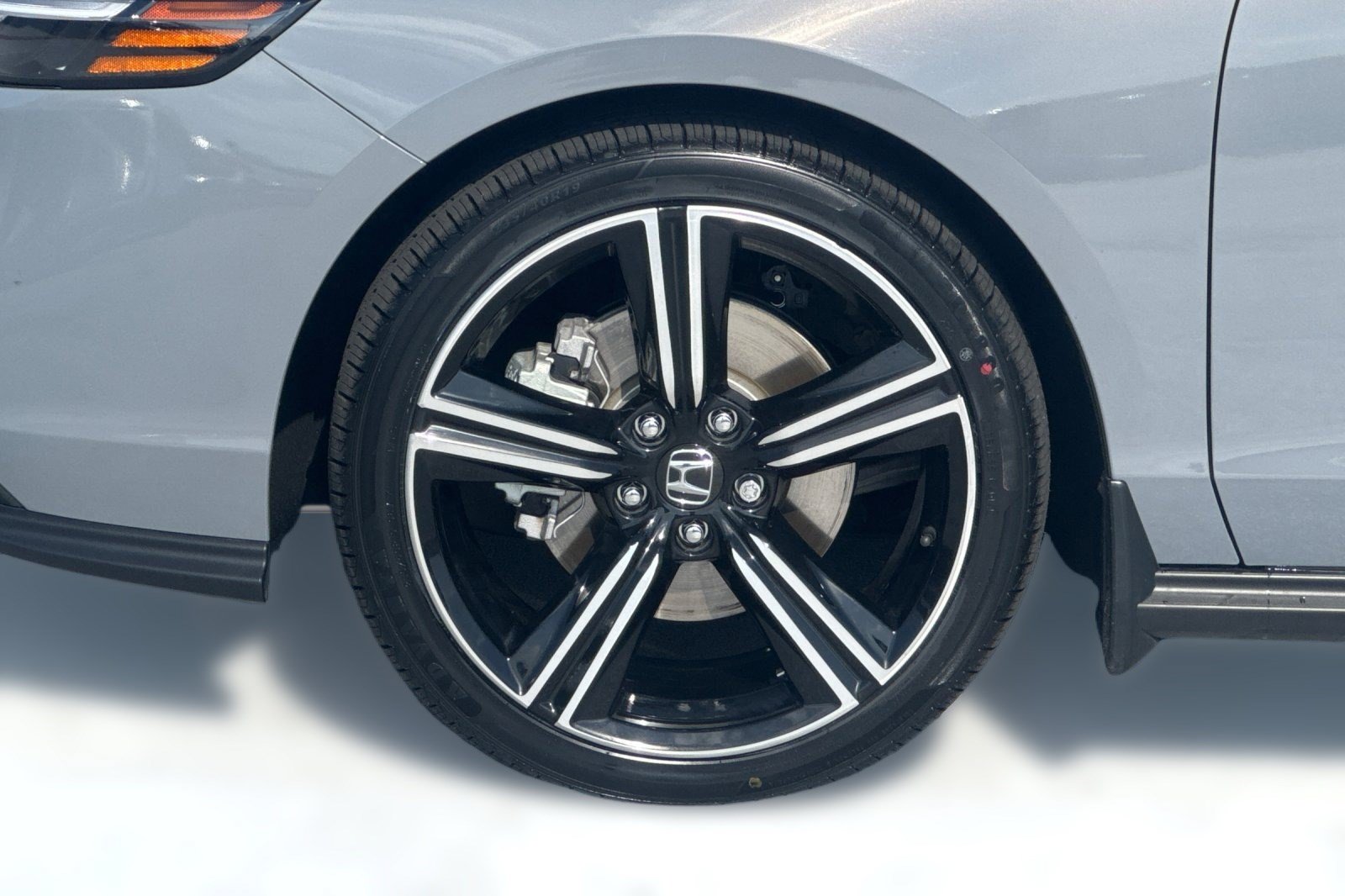 Used 2024 Honda Accord Sport image 12