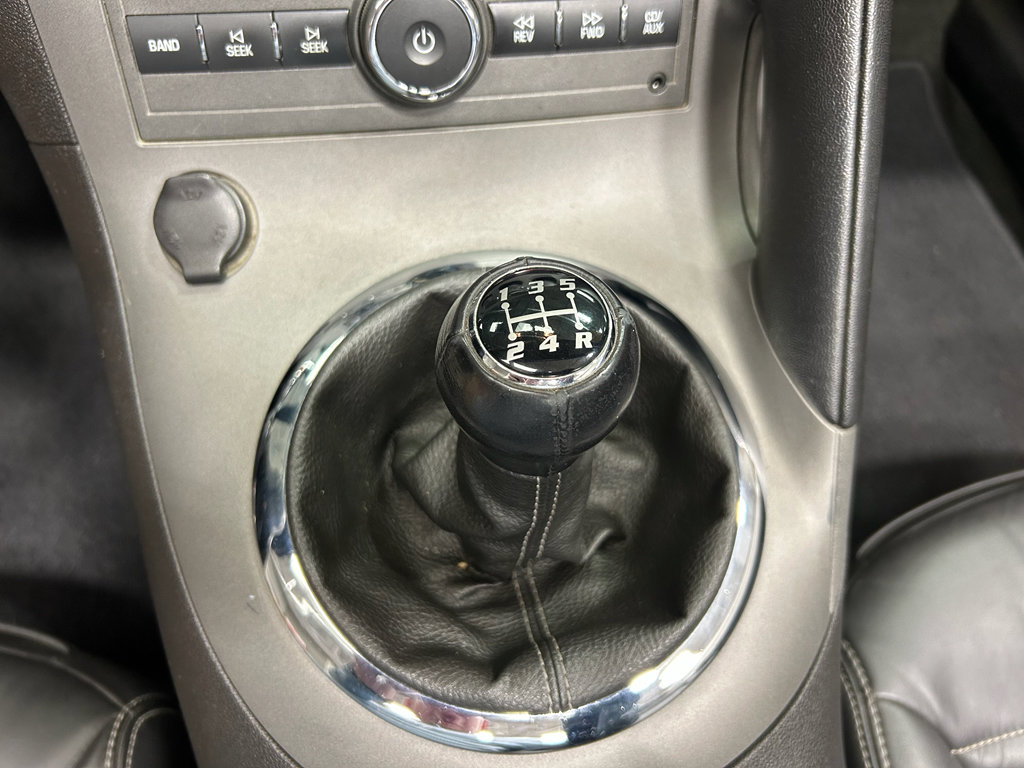 Used 2006 Pontiac Solstice Convertible w/ Premium Package RWD image 11