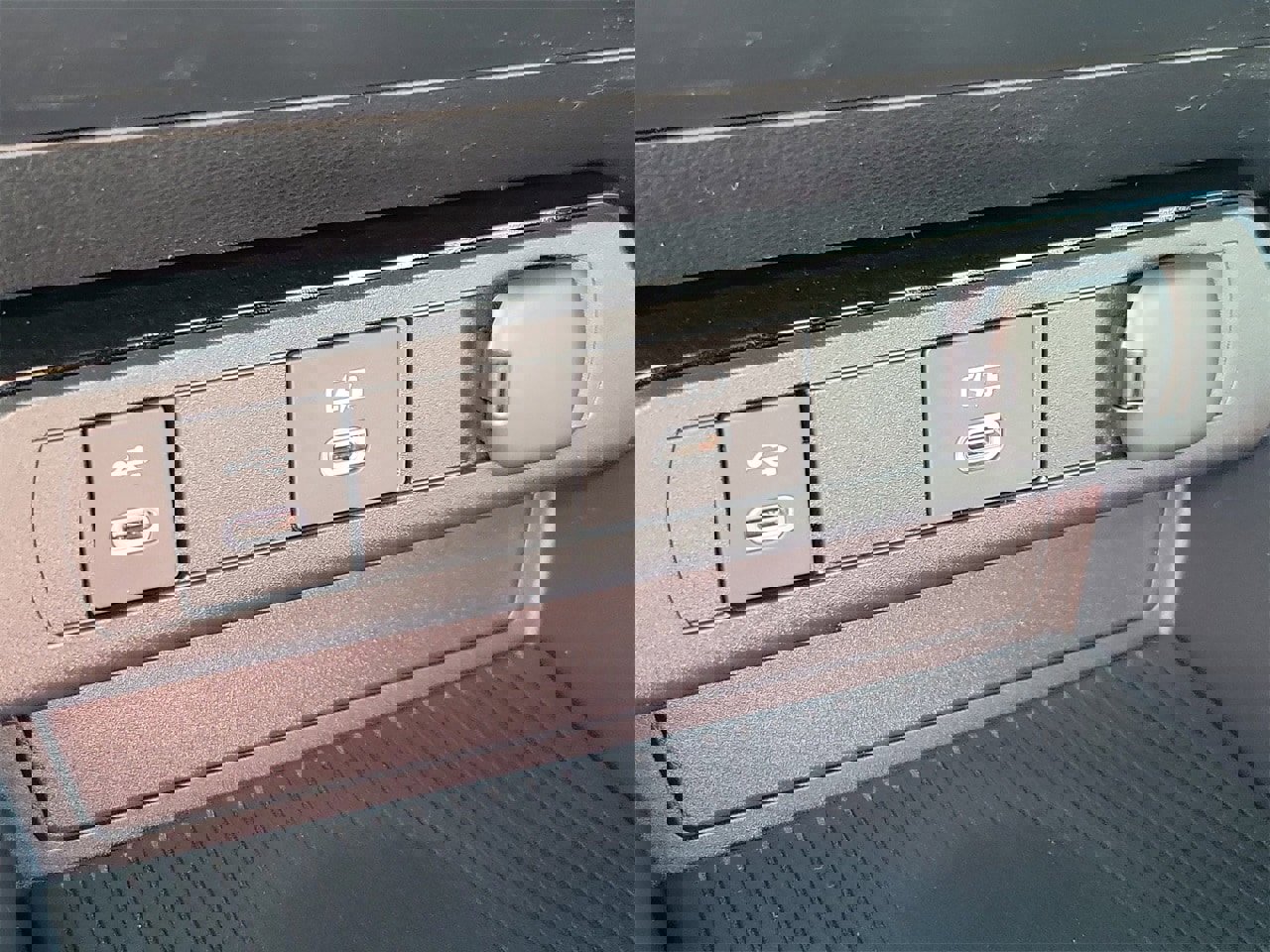 New 2026 Toyota Prius LE image 28