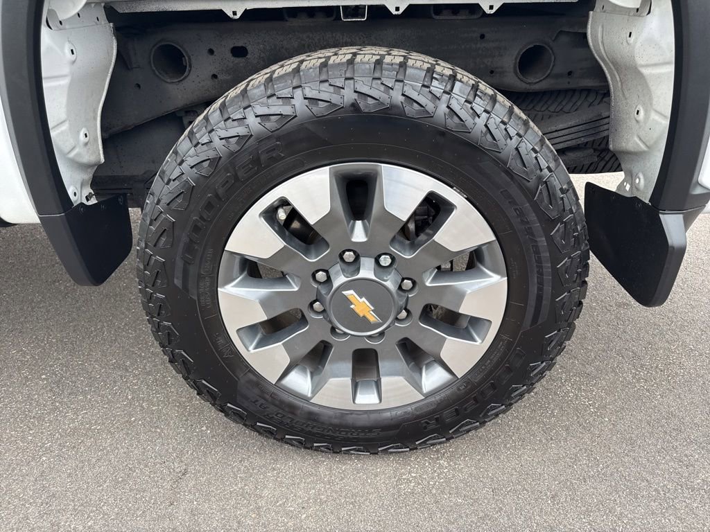 Used 2022 Chevrolet Silverado 2500 Custom w/ Custom Value Package image 30