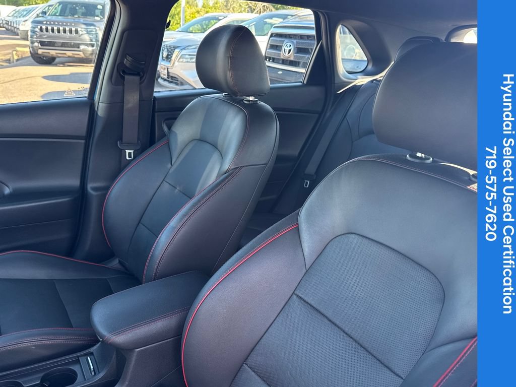 Used 2018 Hyundai Elantra GT Sport FWD image 29