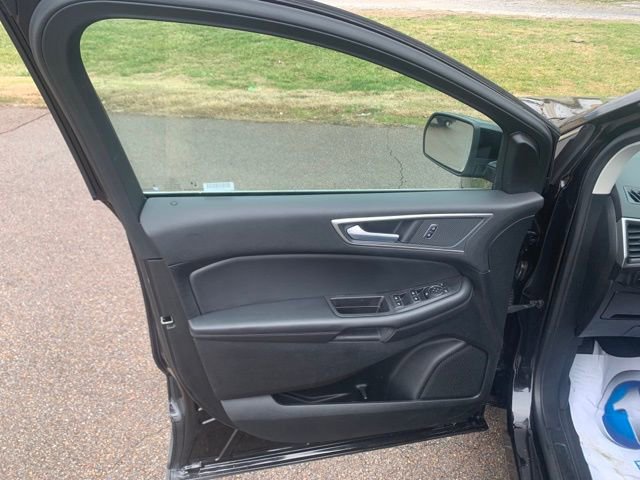 Used 2024 Ford Edge SEL image 10