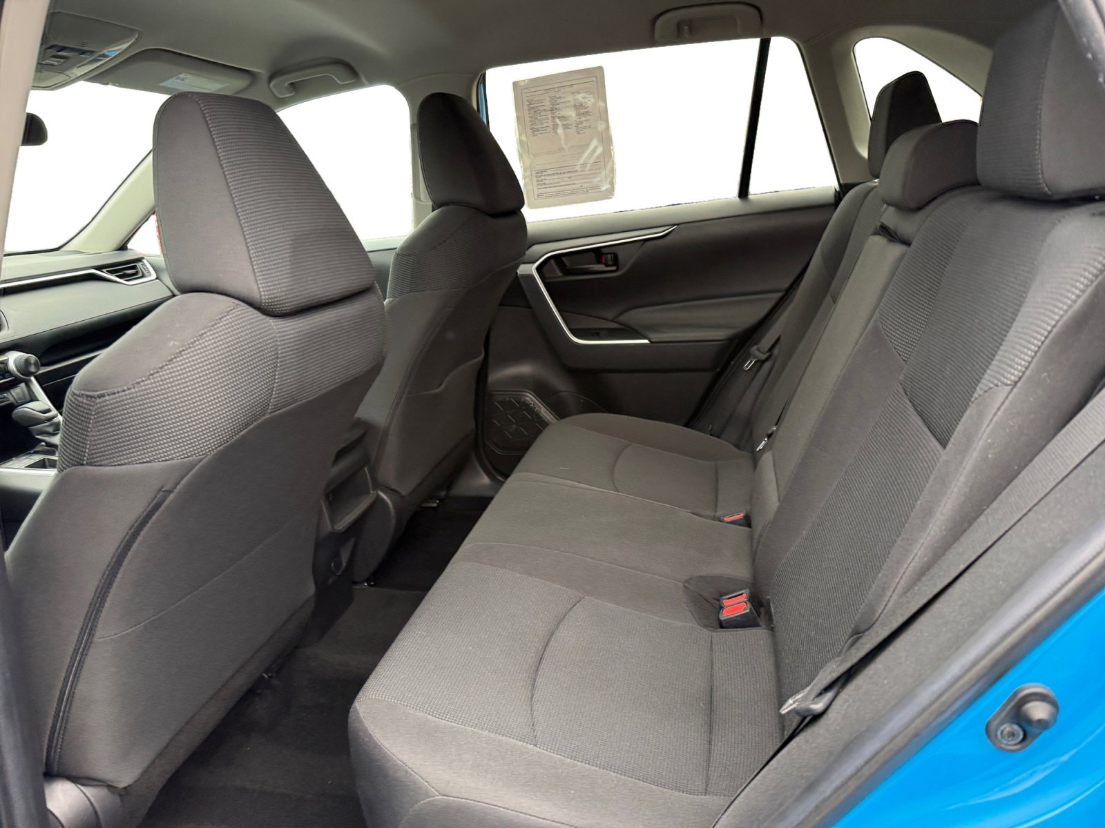 Used 2021 Toyota RAV4 LE image 16