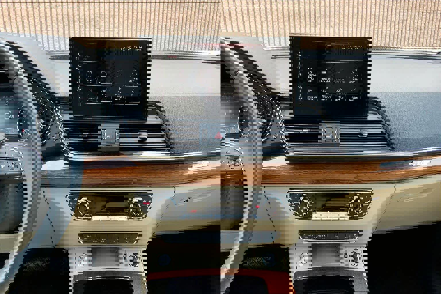 Used 2023 Audi Q5 2.0T Premium w/ Convenience Package image 7