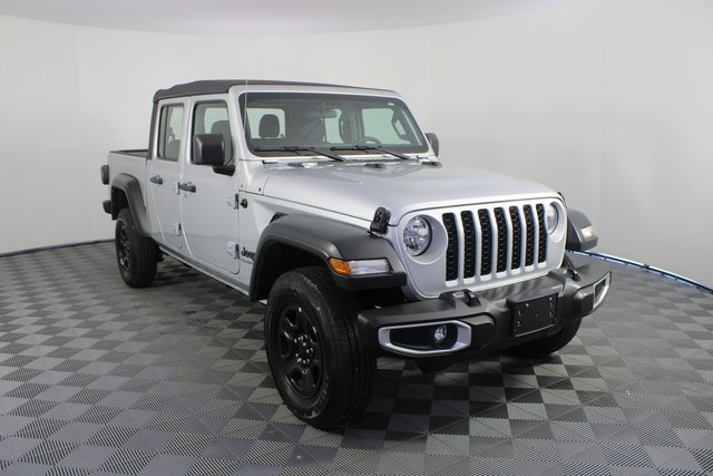 Used 2023 Jeep Gladiator Sport image 23