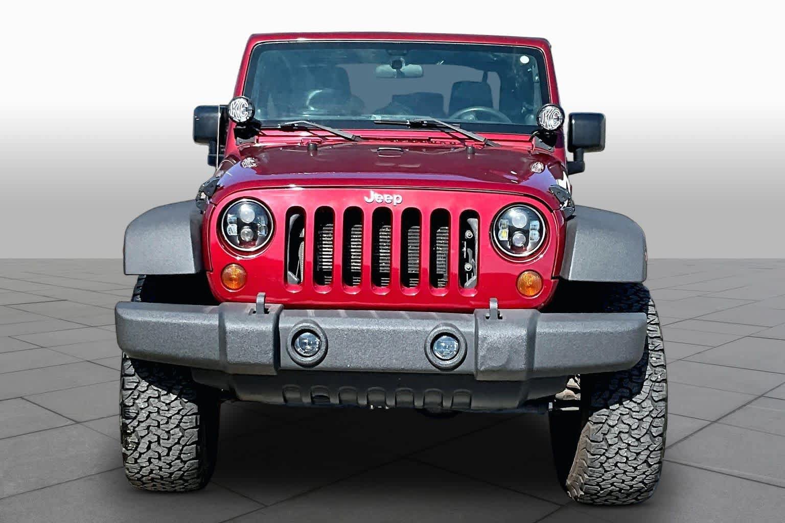 Used 2013 Jeep Wrangler Sport w/ Connectivity Group AWD/4WD image 4