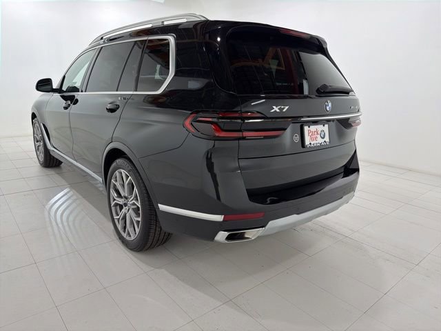 Used 2026 BMW X7 xDrive40i w/ Premium Package image 3