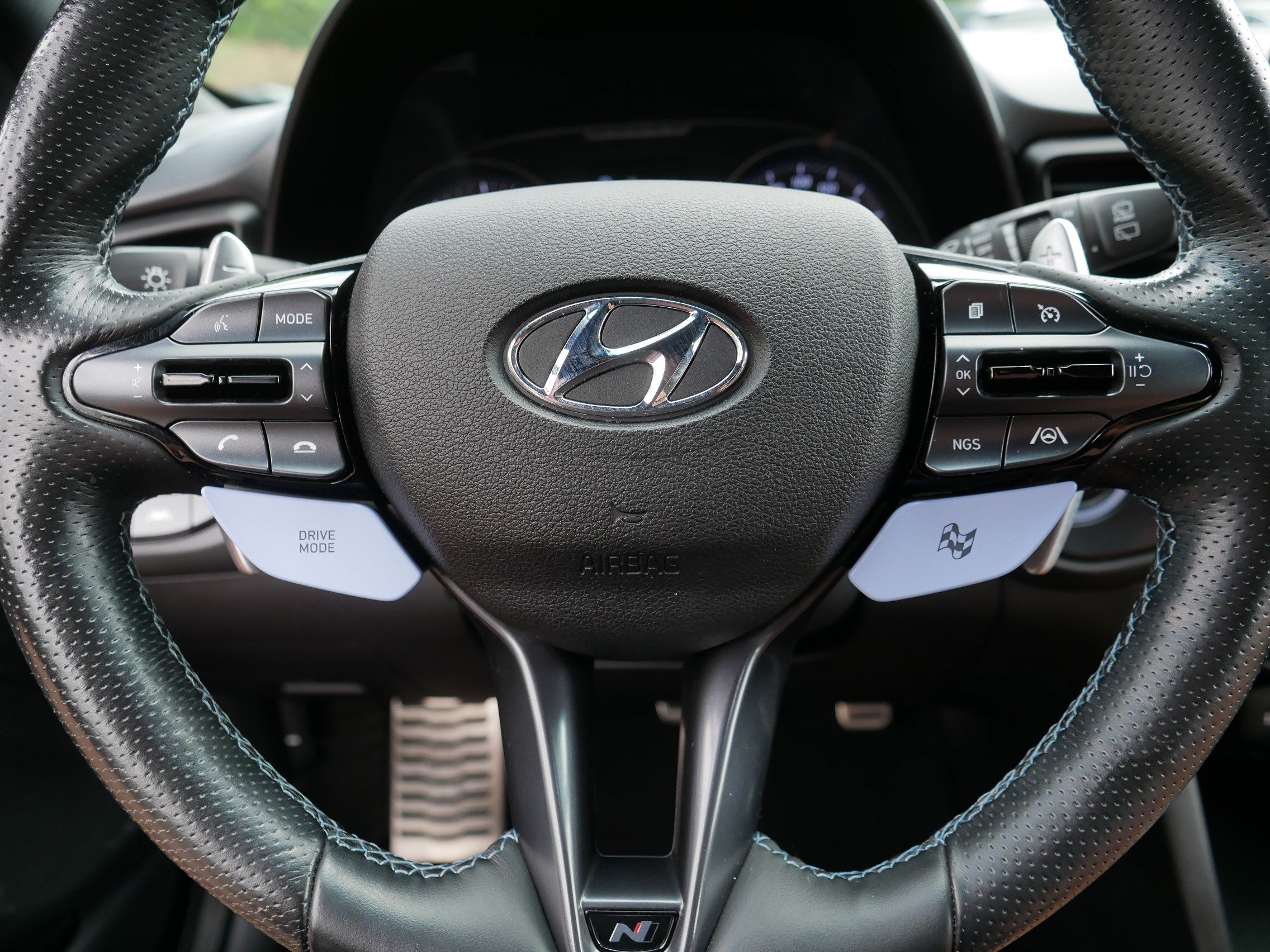 Used 2022 Hyundai Veloster N FWD image 25
