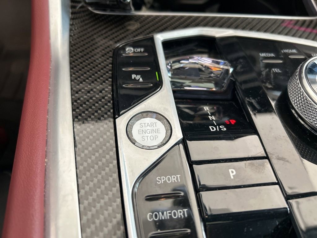 Used 2024 BMW X6 M60i image 10