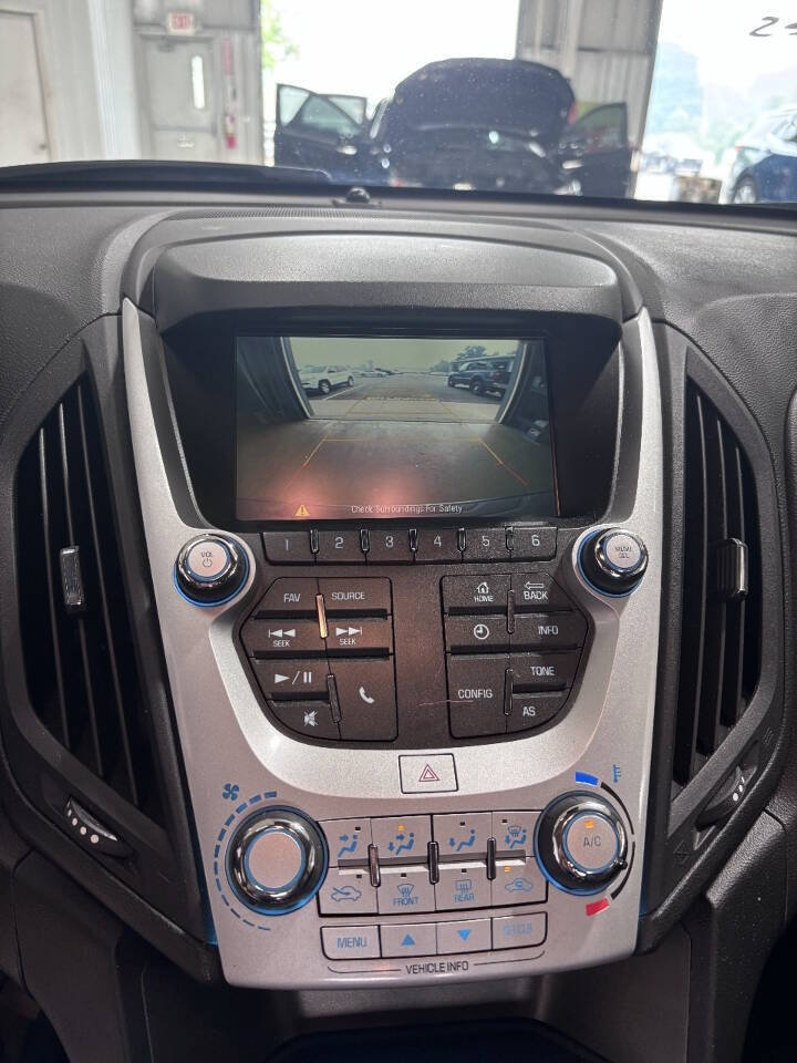 Used 2017 Chevrolet Equinox LS AWD/4WD image 5