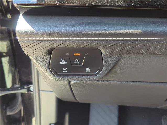 Used 2024 Volkswagen Atlas SE FWD image 14