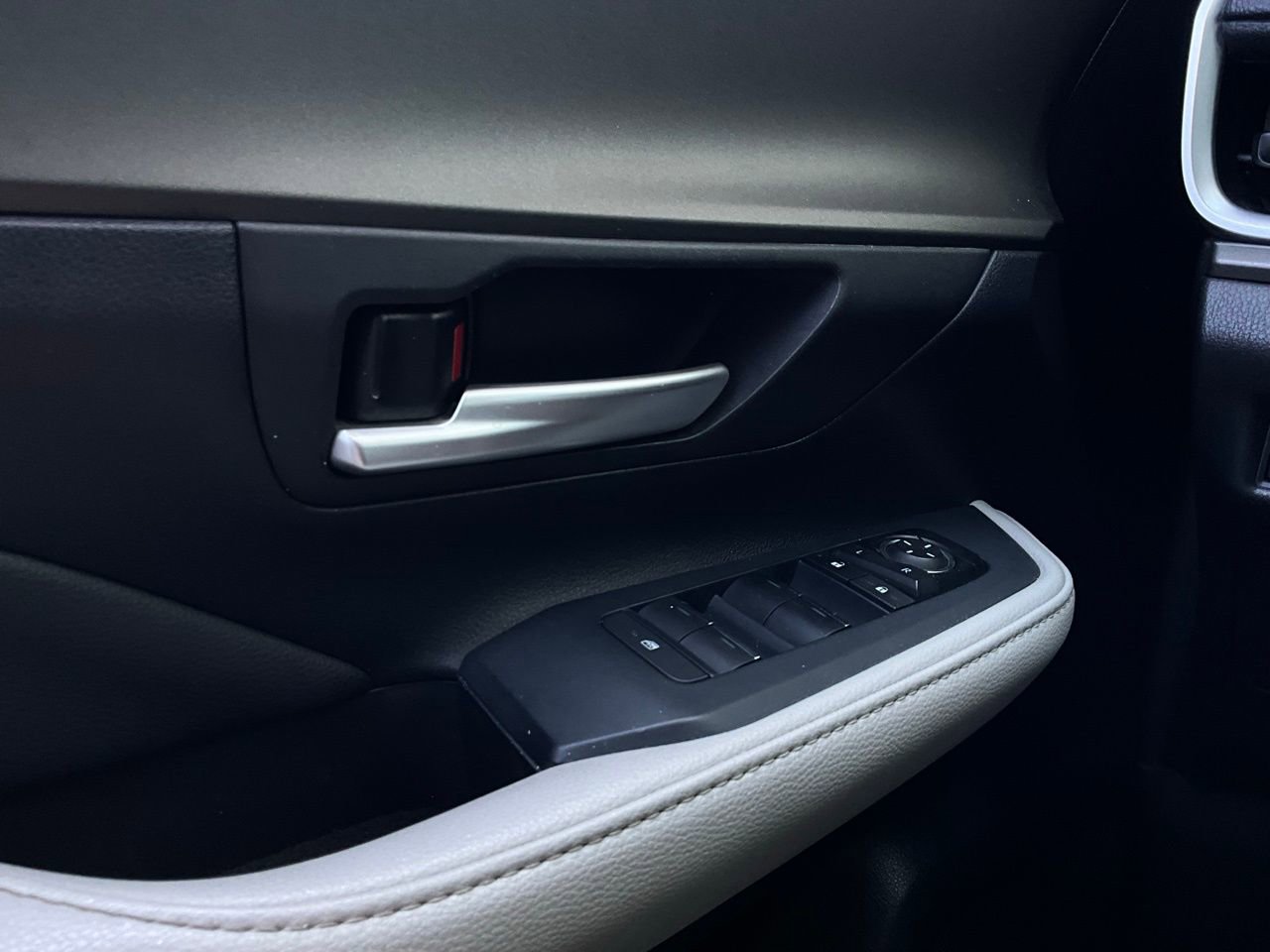 Used 2024 Toyota Grand Highlander XLE image 22