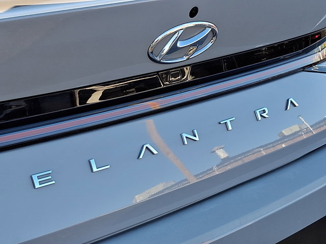 Used 2023 Hyundai Elantra N image 31