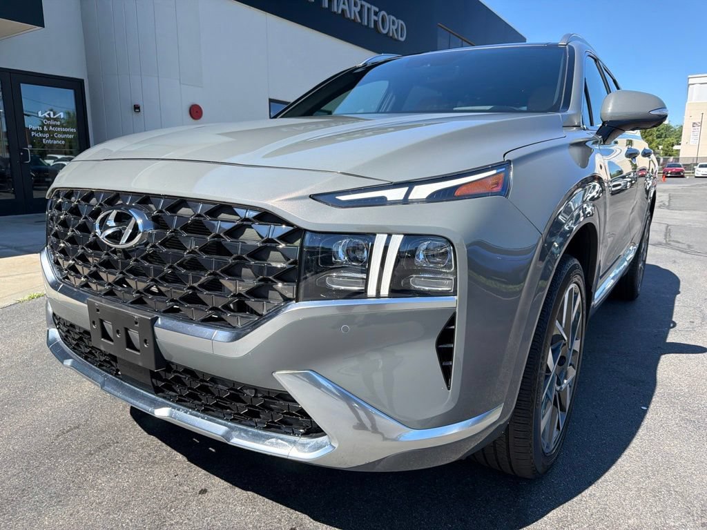 Used 2023 Hyundai Santa Fe Calligraphy AWD/4WD image 3