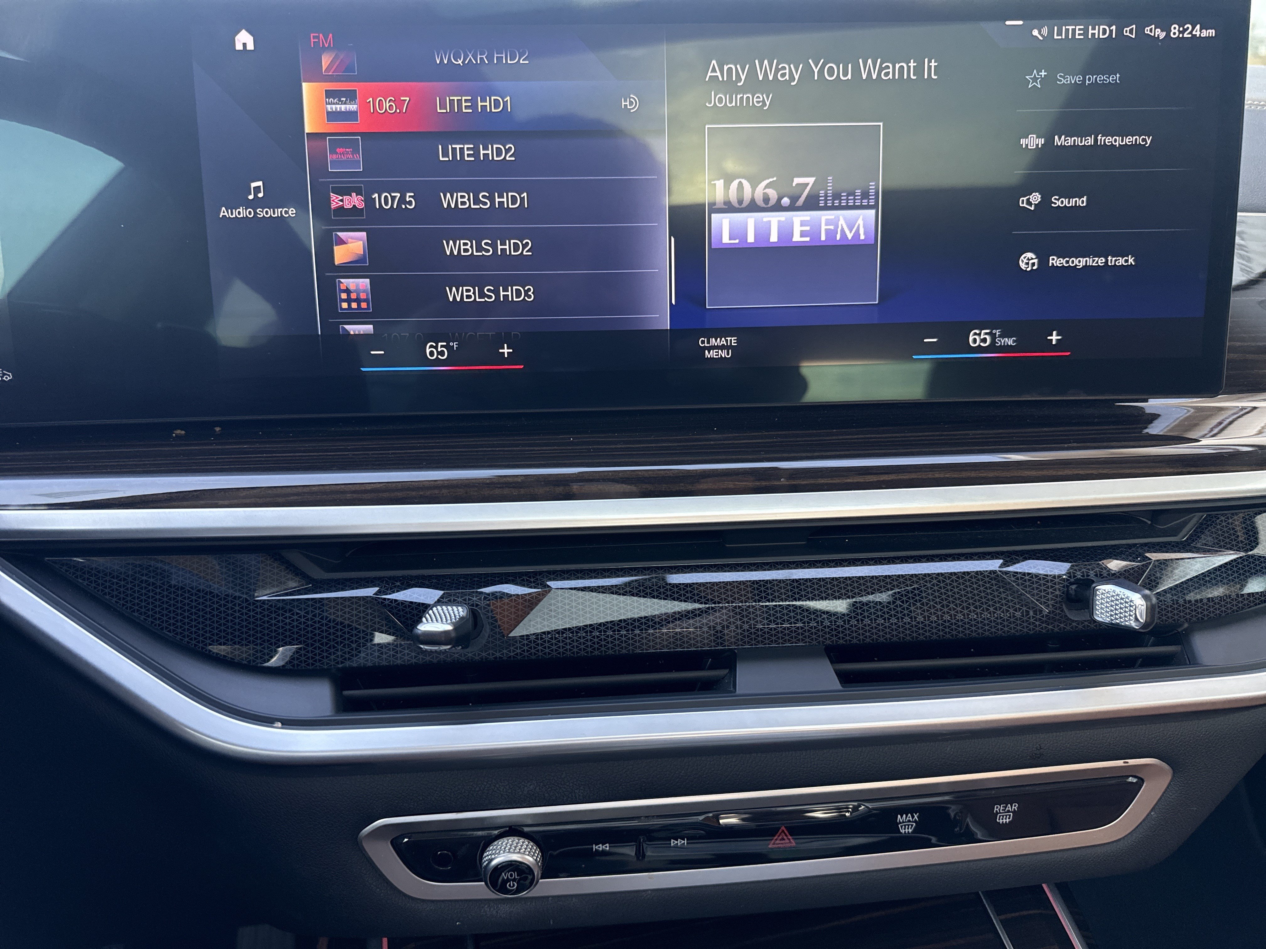 Used 2023 BMW X7 xDrive40i w/ Executive Package AWD/4WD image 25