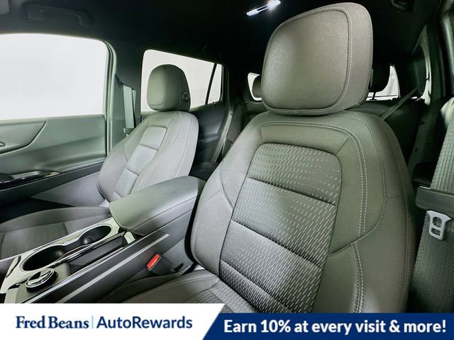 New 2026 Chevrolet Equinox LT w/ Safety and Technology Package FWD image 17