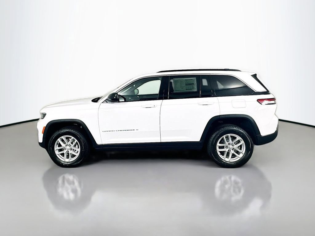 New 2025 Jeep Grand Cherokee Laredo X w/ Luxury Tech Group I RWD image 4