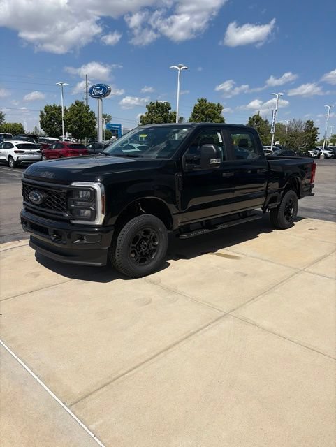 New 2026 Ford F250 XL w/ STX Appearance Package AWD/4WD image 3
