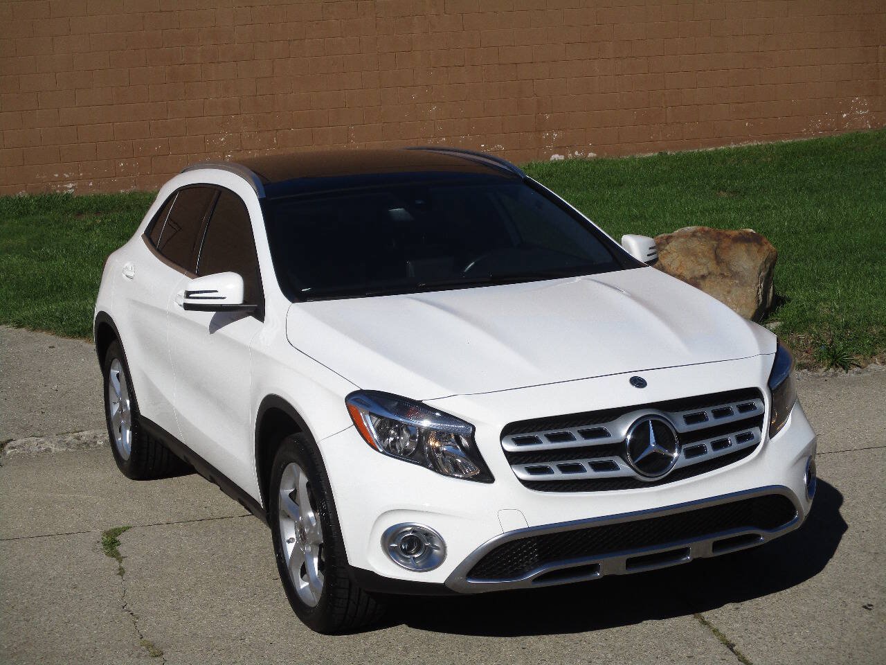 Used 2018 Mercedes-Benz GLA 250 4MATIC image 10