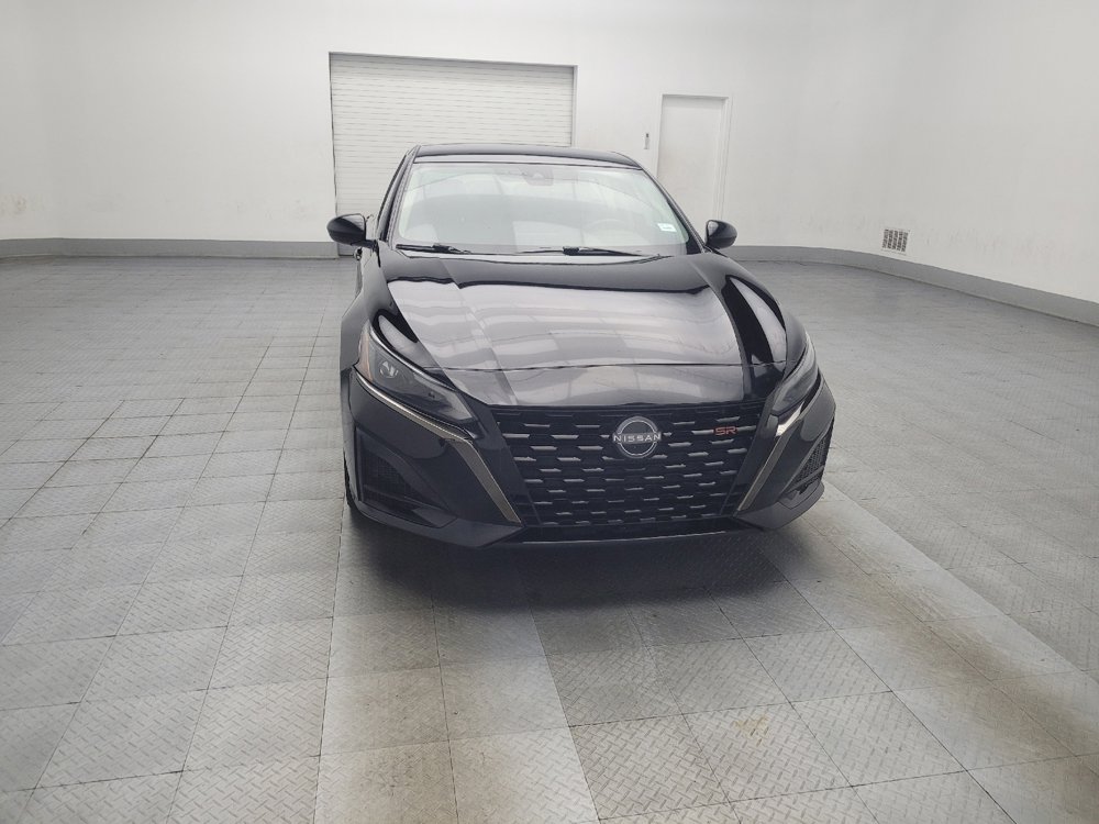 Used 2023 Nissan Altima 2.5 SR image 14