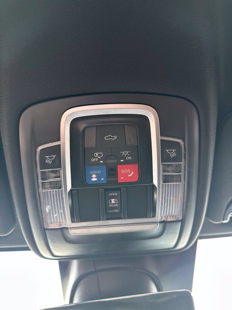 Used 2023 RAM 2500 Limited AWD/4WD image 28