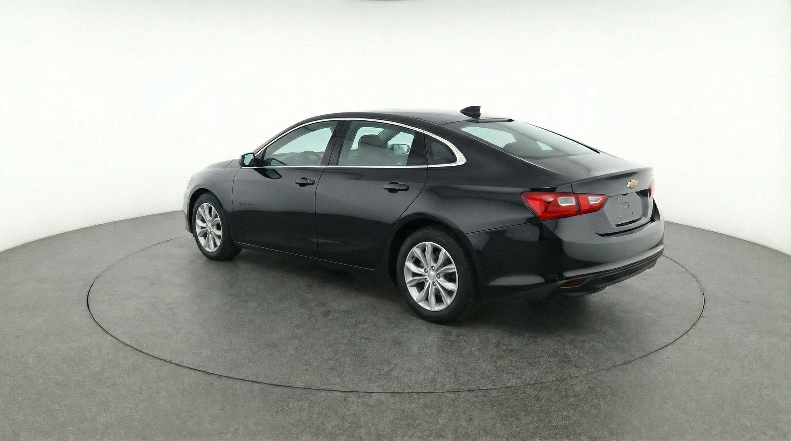 Used 2024 Chevrolet Malibu LT image 6