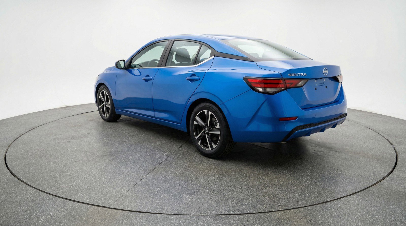 Used 2025 Nissan Sentra SV image 6