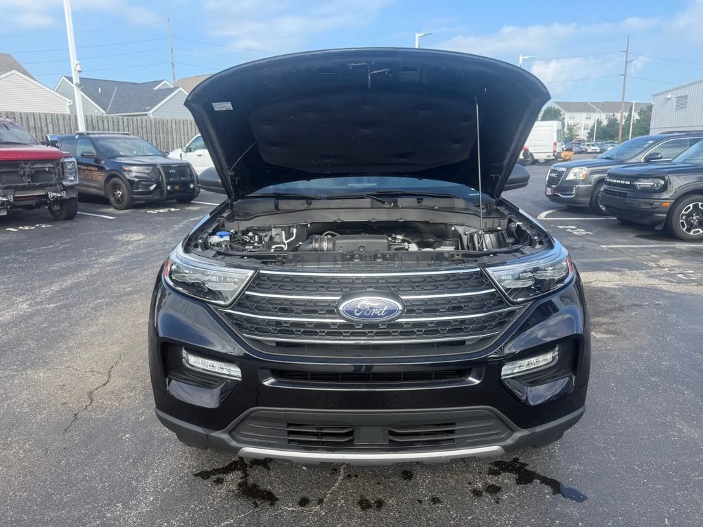 Used 2024 Ford Explorer XLT w/ Equipment Group 202A AWD/4WD image 62