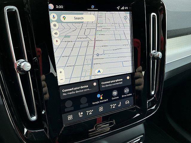 New 2026 Volvo XC40 B5 Ultra w/ Climate Package AWD/4WD image 19