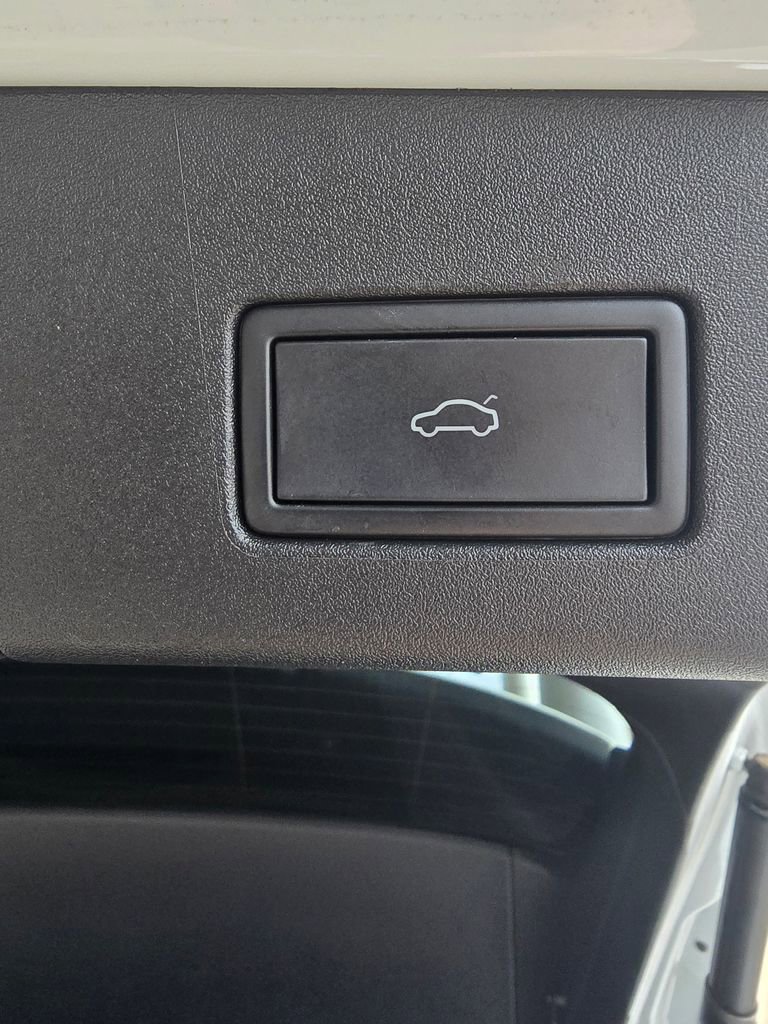 Used 2021 Volkswagen ID.4 Pro S w/ ID.4 Protection Package image 13