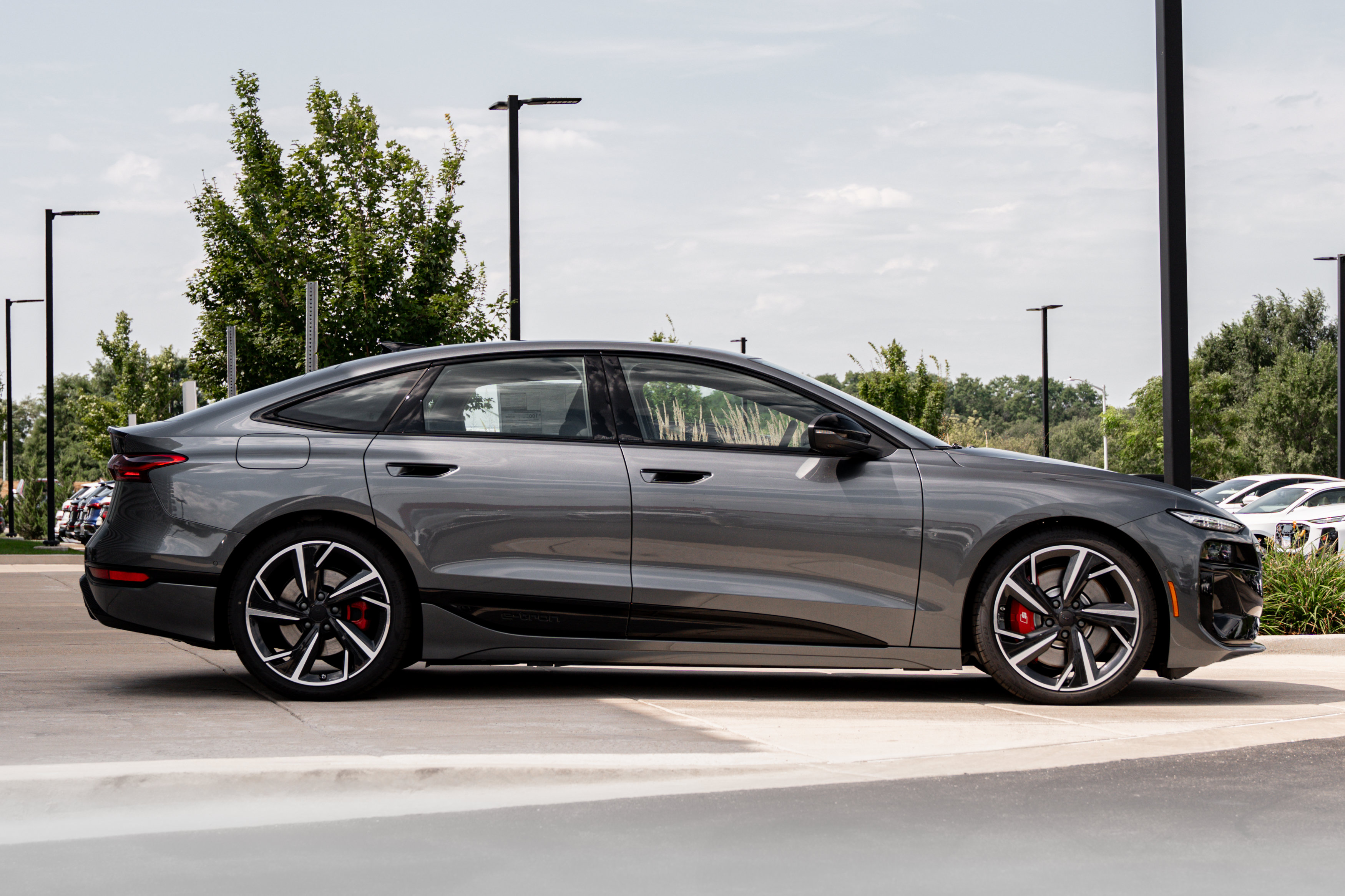 New 2027 Audi S6 e-tron Prestige AWD/4WD image 3