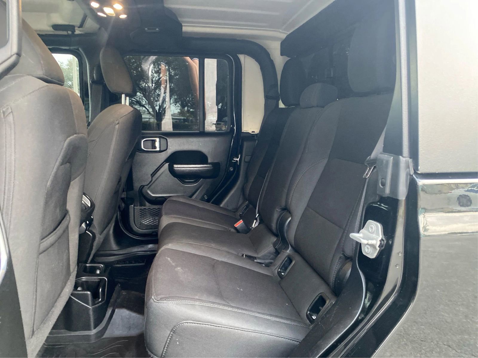 Used 2022 Jeep Gladiator Sport AWD/4WD image 10