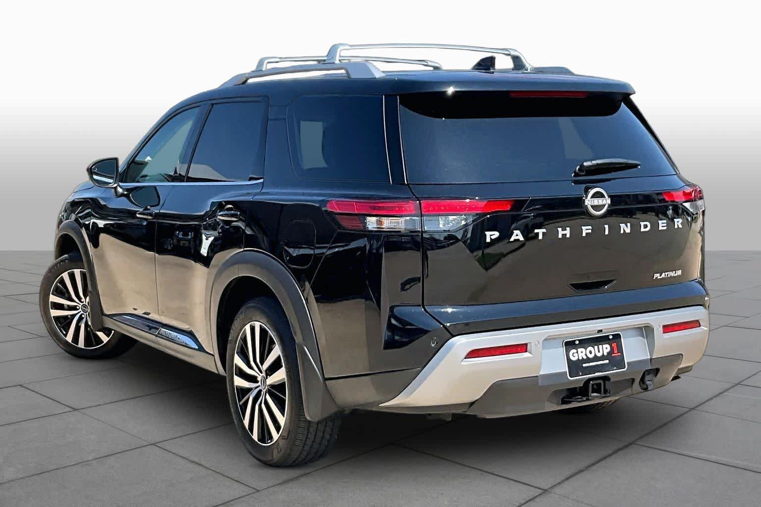 Certified 2025 Nissan Pathfinder Platinum w/ Cargo Package FWD image 11