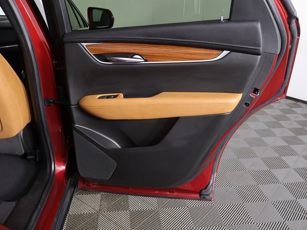 Used 2020 Cadillac XT5 Premium Luxury image 27