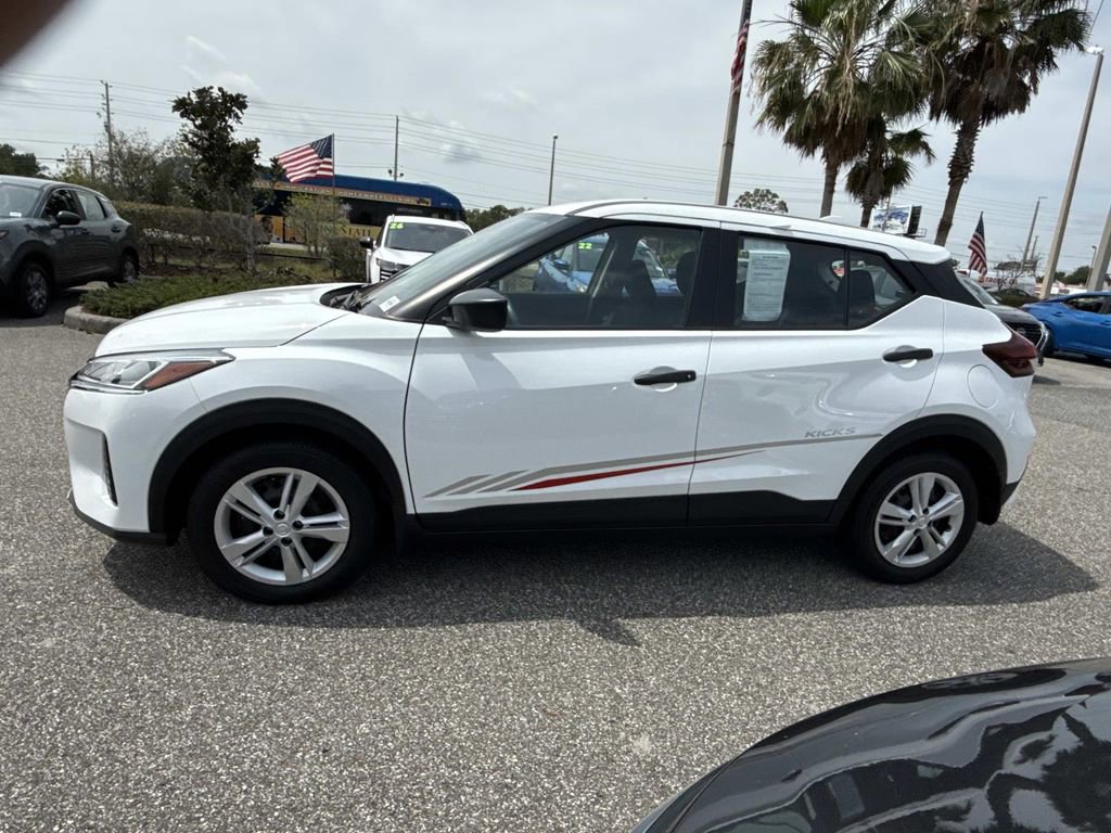 Certified 2025 Nissan Kicks Play S FWD image 7