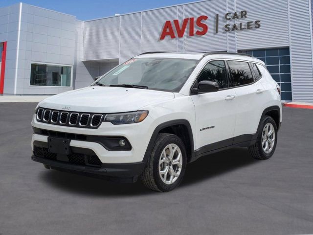 Used 2025 Jeep Compass Latitude w/ Sun & Sound Group
