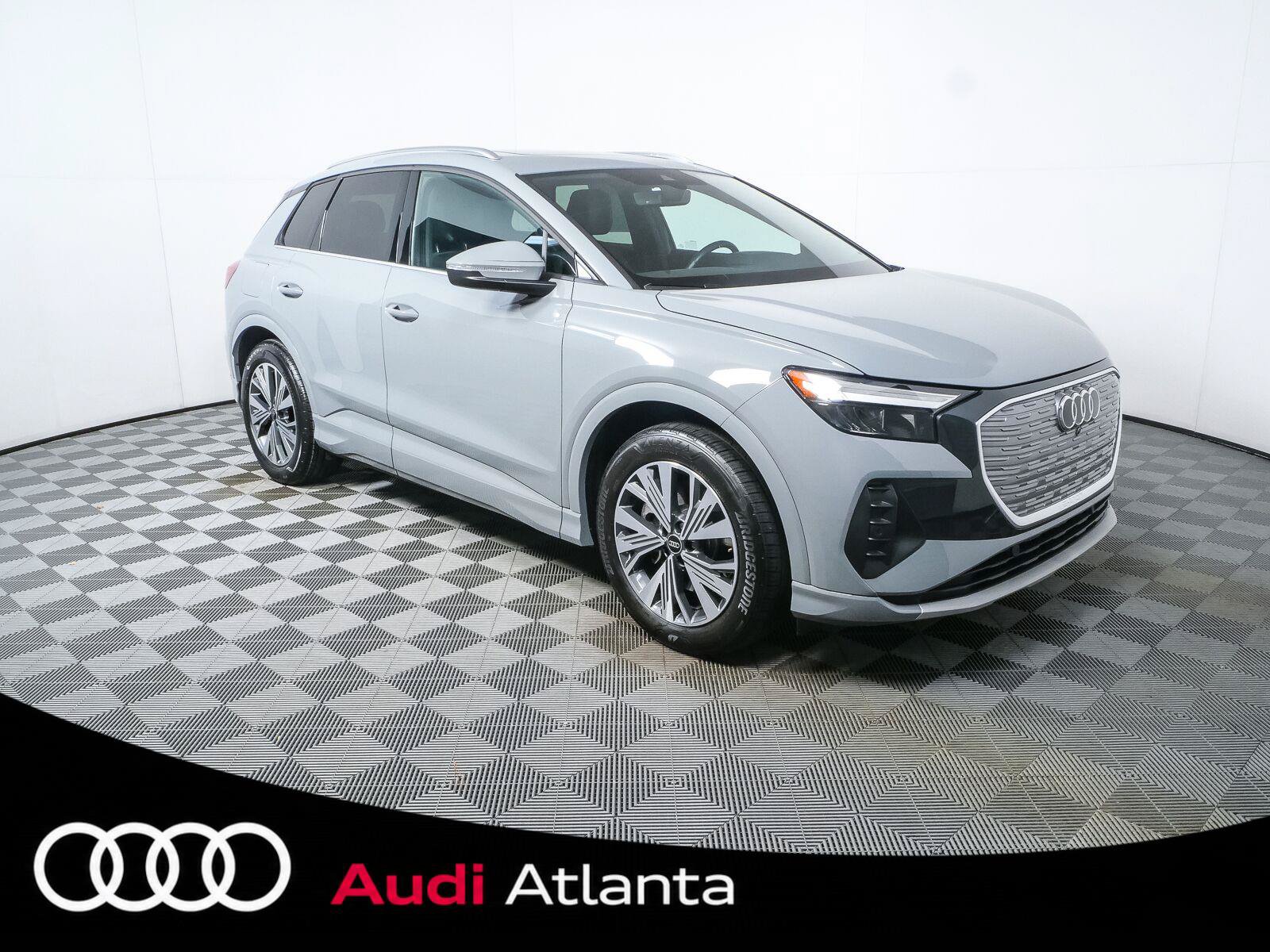 Used 2024 Audi Q4 e-tron Premium w/ Convenience Package RWD image 1